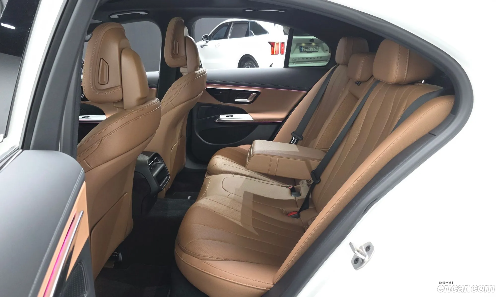 Mercedes-Benz E-Class W214 2025 — 4