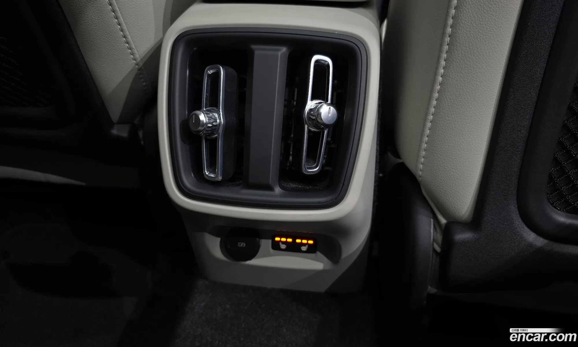 Volvo XC40 2022 — 6