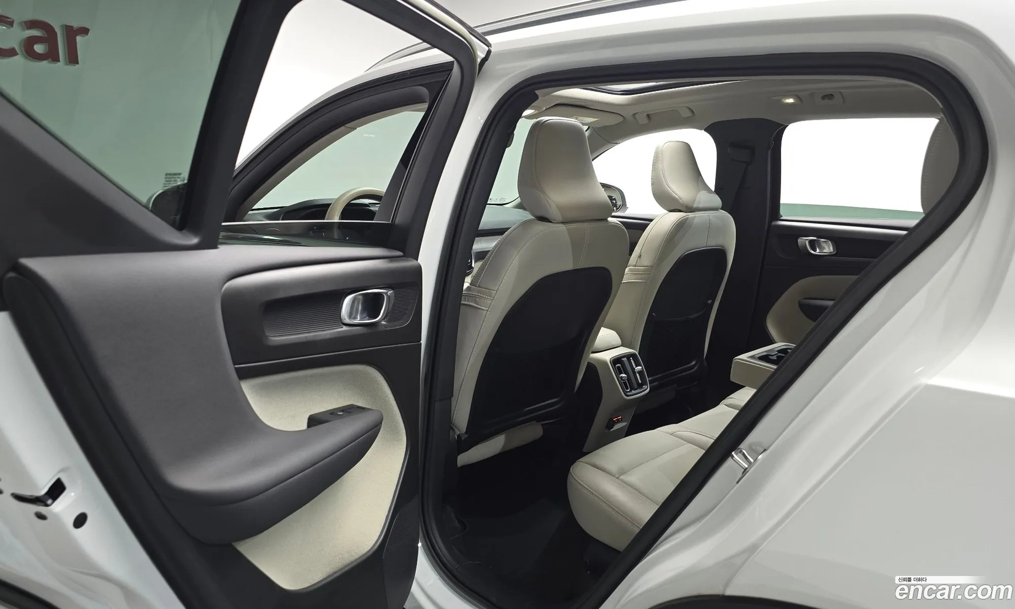 Volvo XC40 2022 — 30