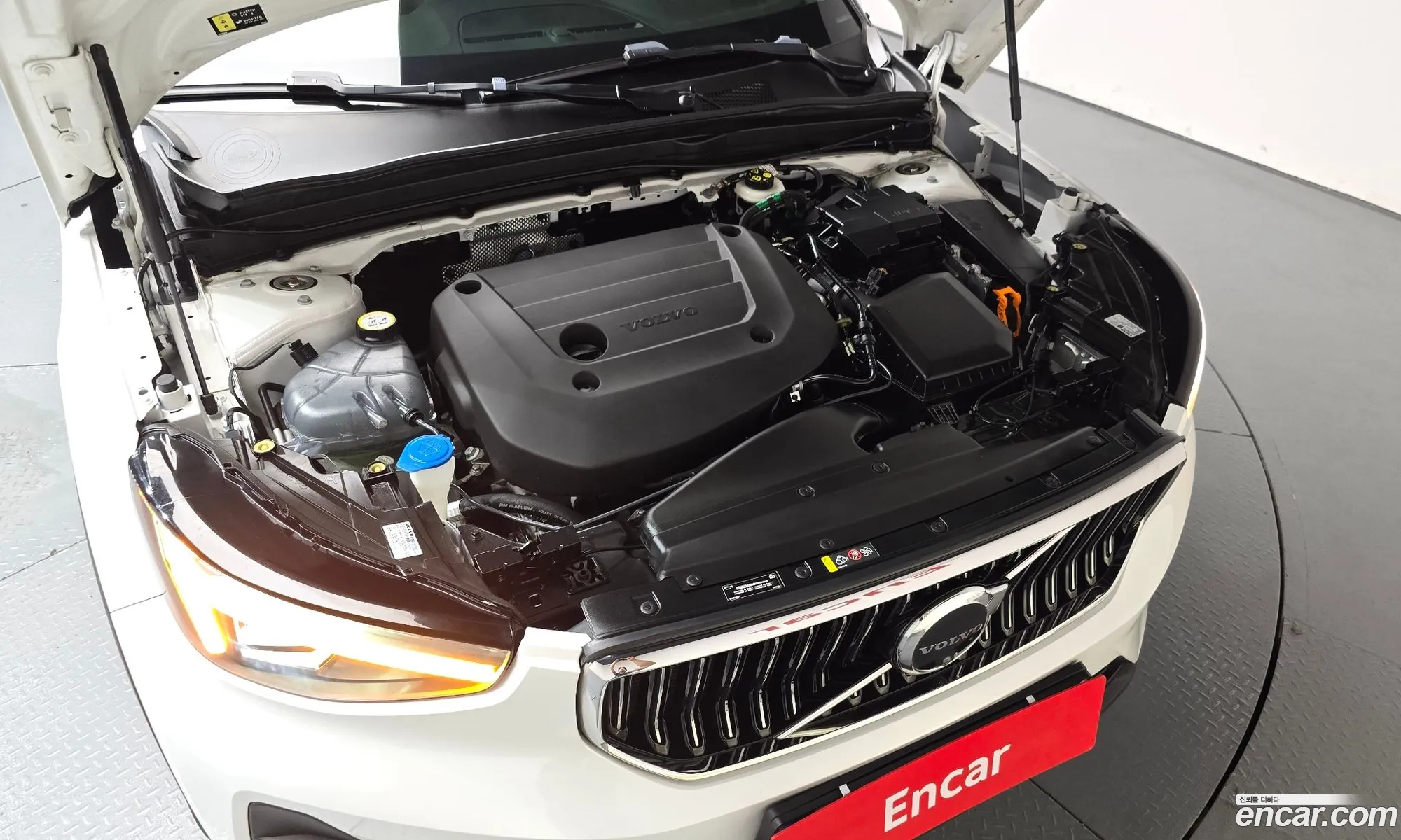 Volvo XC40 2022 — 23