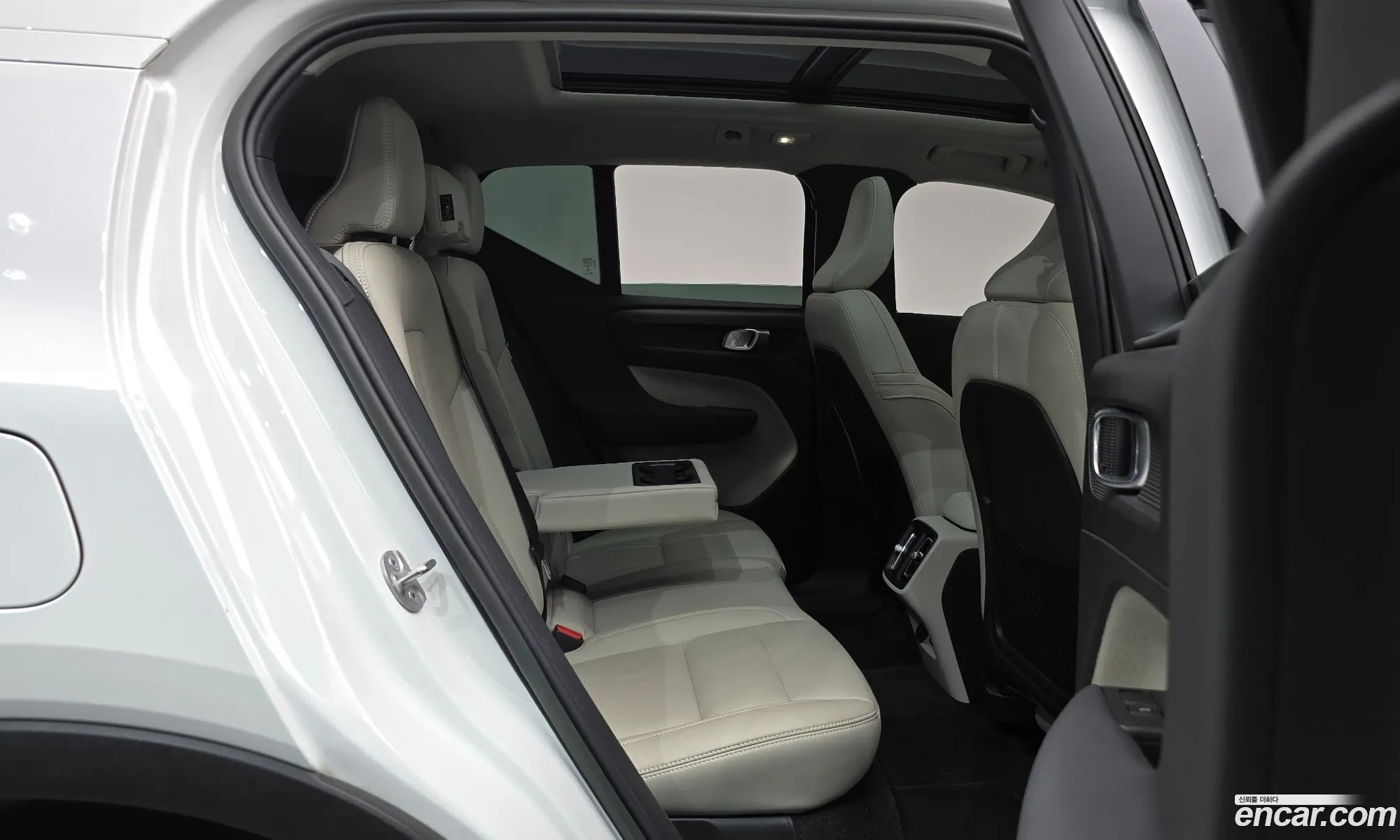 Volvo XC40 2022 — 15