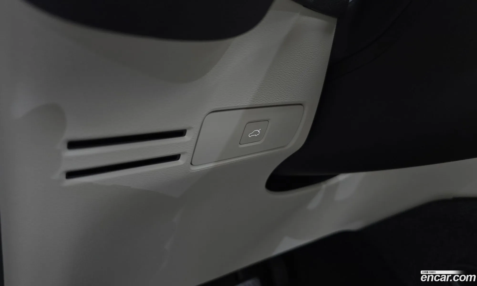 Volvo XC40 2022 — 33