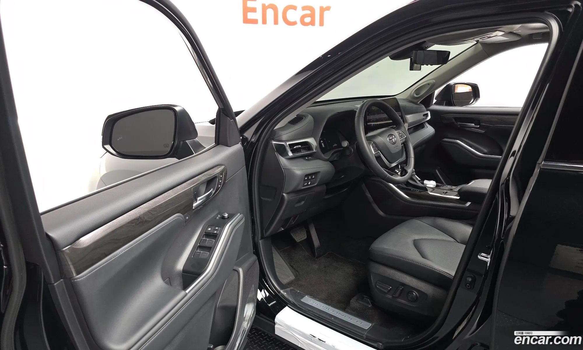 Toyota Highlander 2025 5TDEBRCH2SS675841 — 10