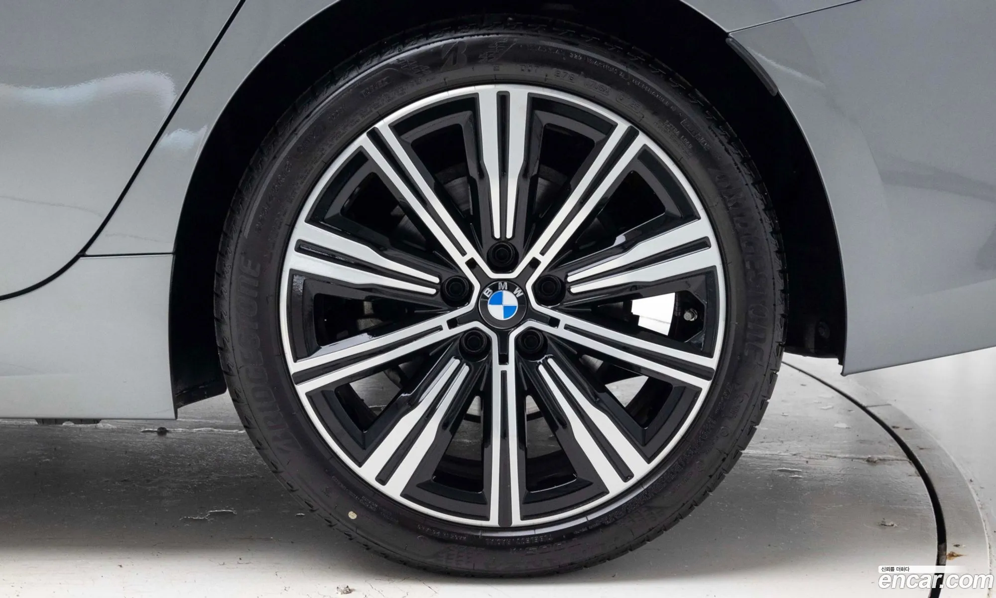 BMW 3 Series 2025 — 14