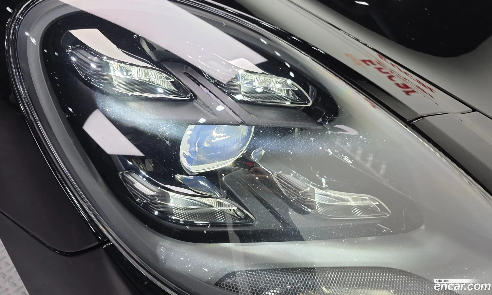 Porsche Panamera 2018 WP0AA2973JL104673 — 30