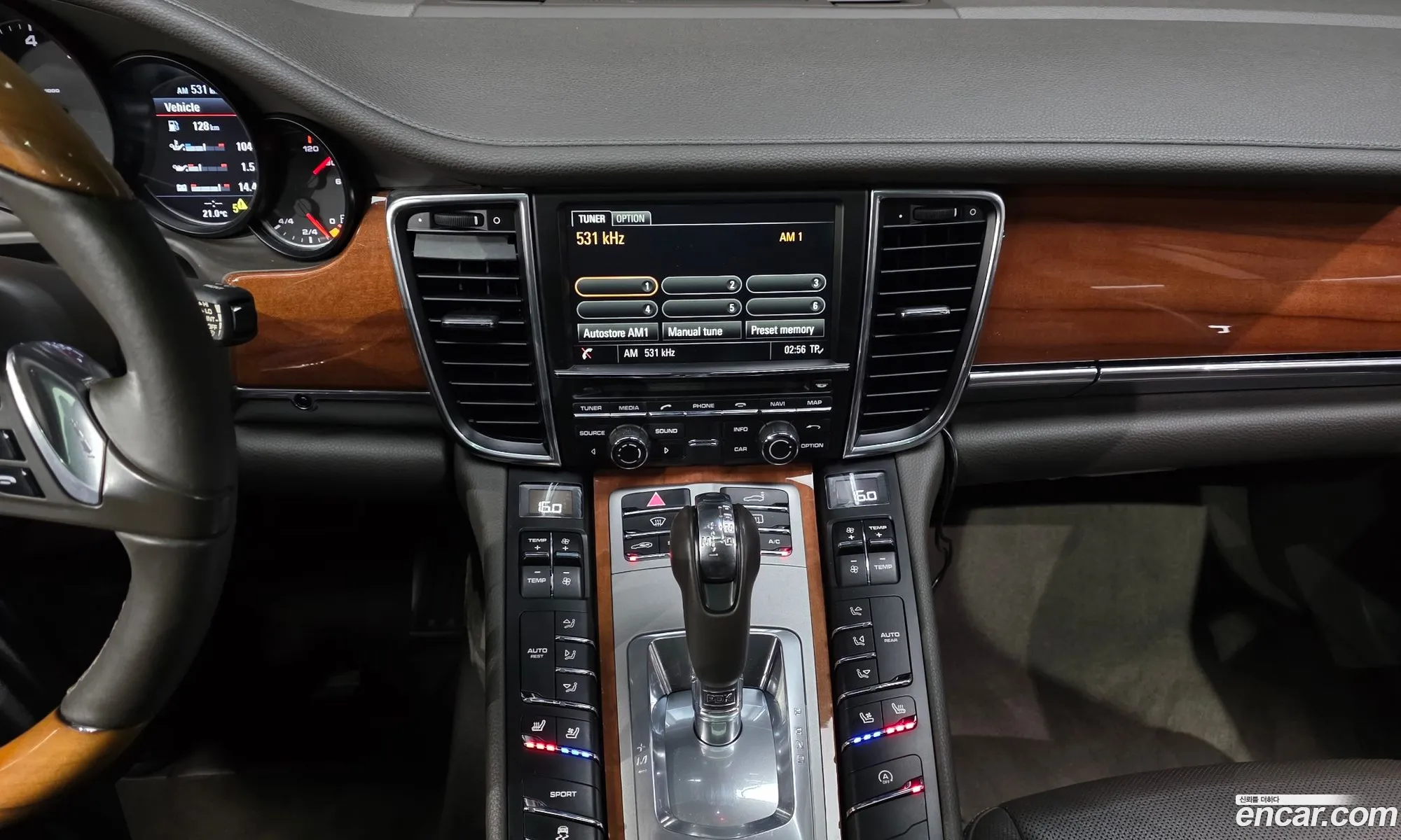 Porsche Panamera 2014 WP0AA297111111111 — 2