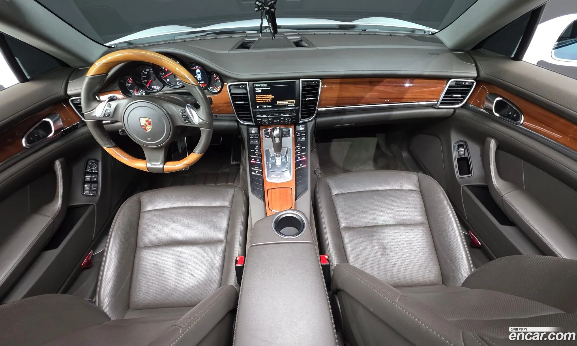 Porsche Panamera 2014 WP0AA297111111111 — 18