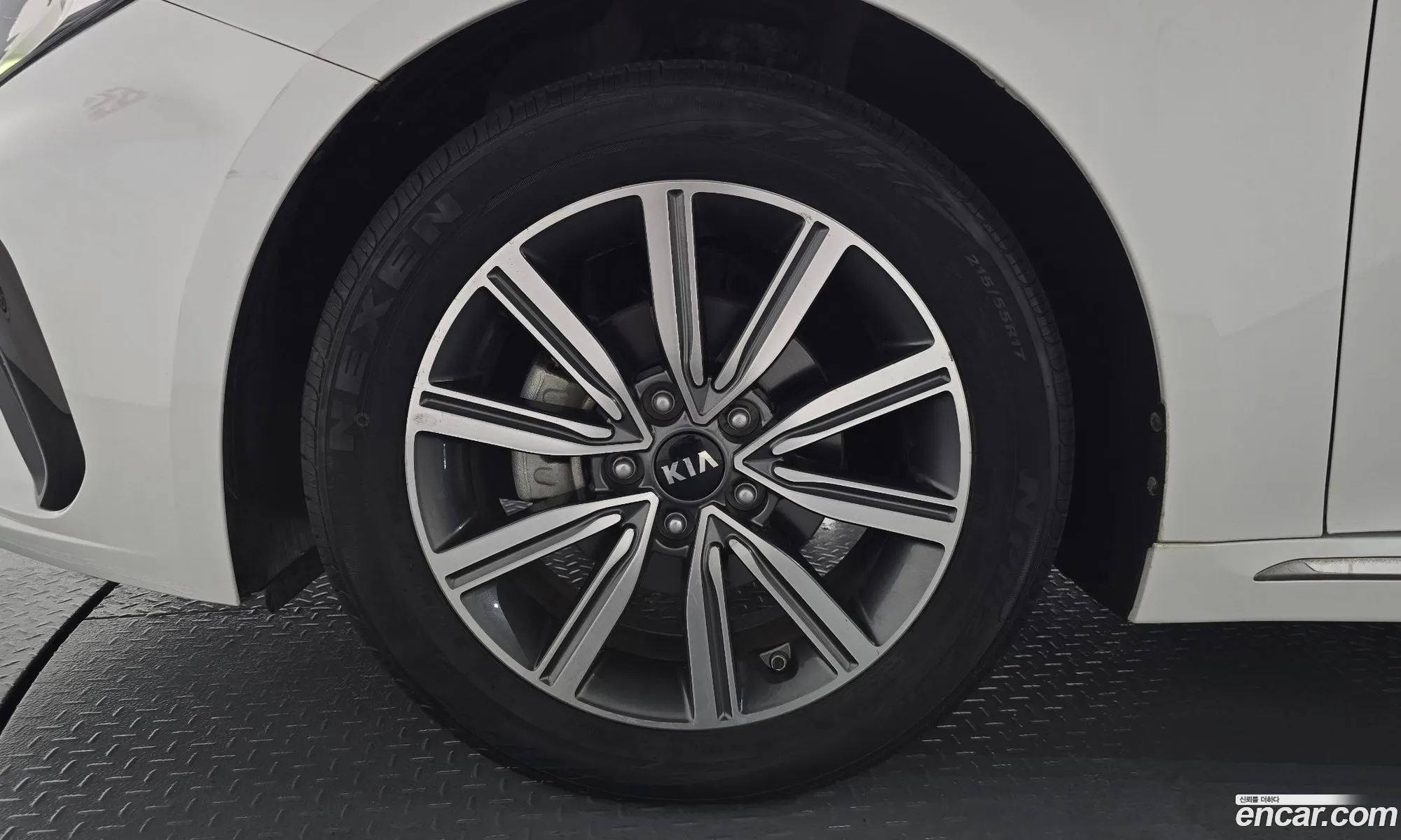 Kia K5 2019 — 3