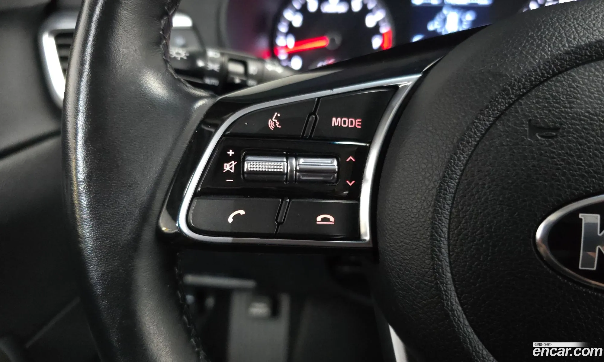 Kia K5 2019 — 18