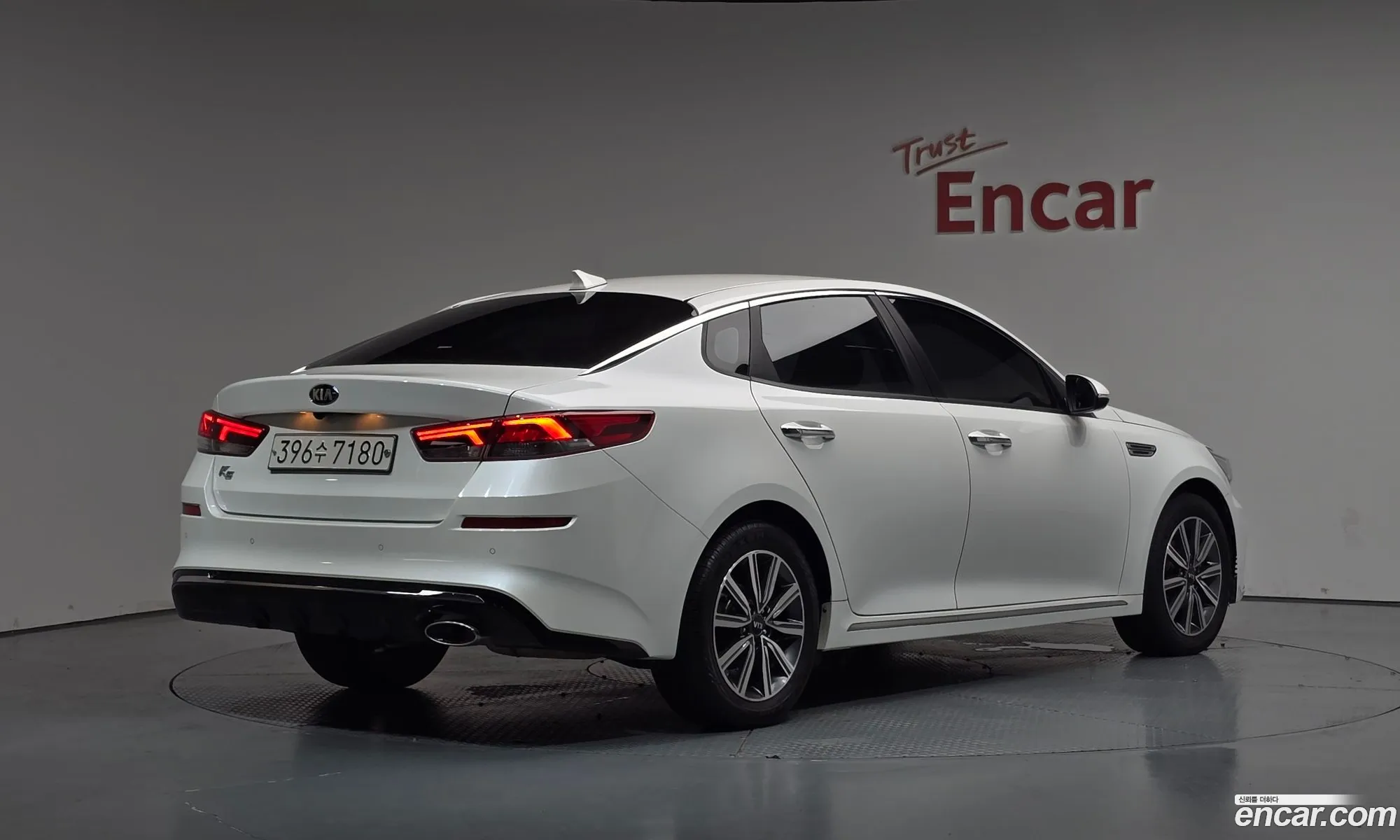 Kia K5 2019 — 29