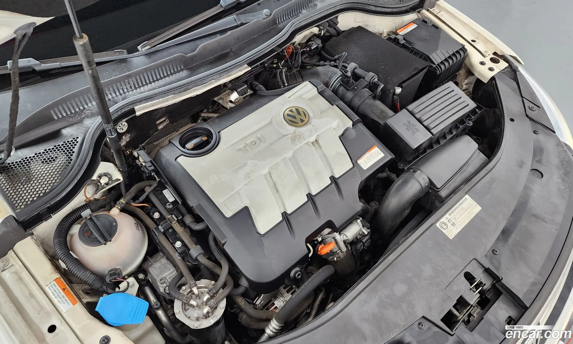 Volkswagen CC 2010 WVWZZZ3CZAE520591 — 12