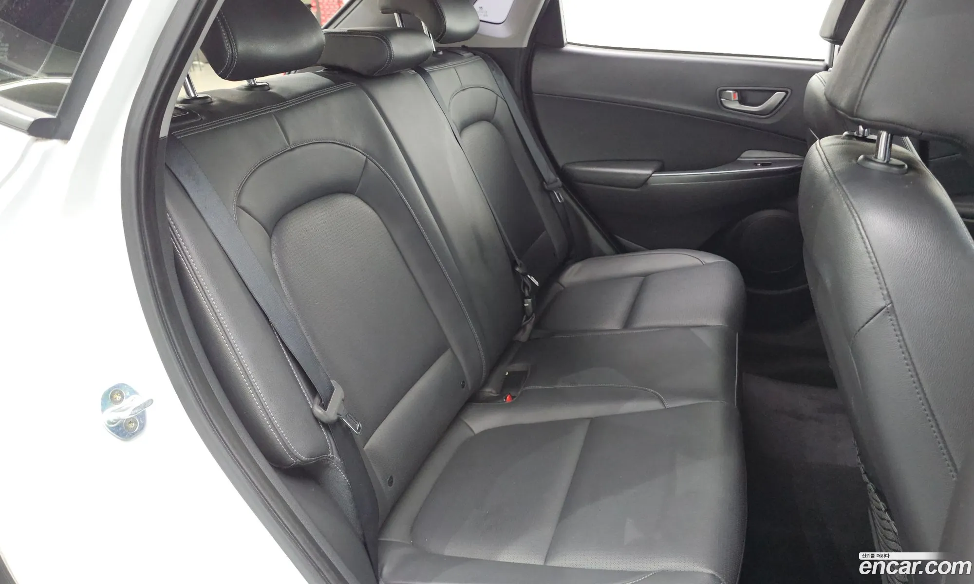 Hyundai Kona 2017 — 24