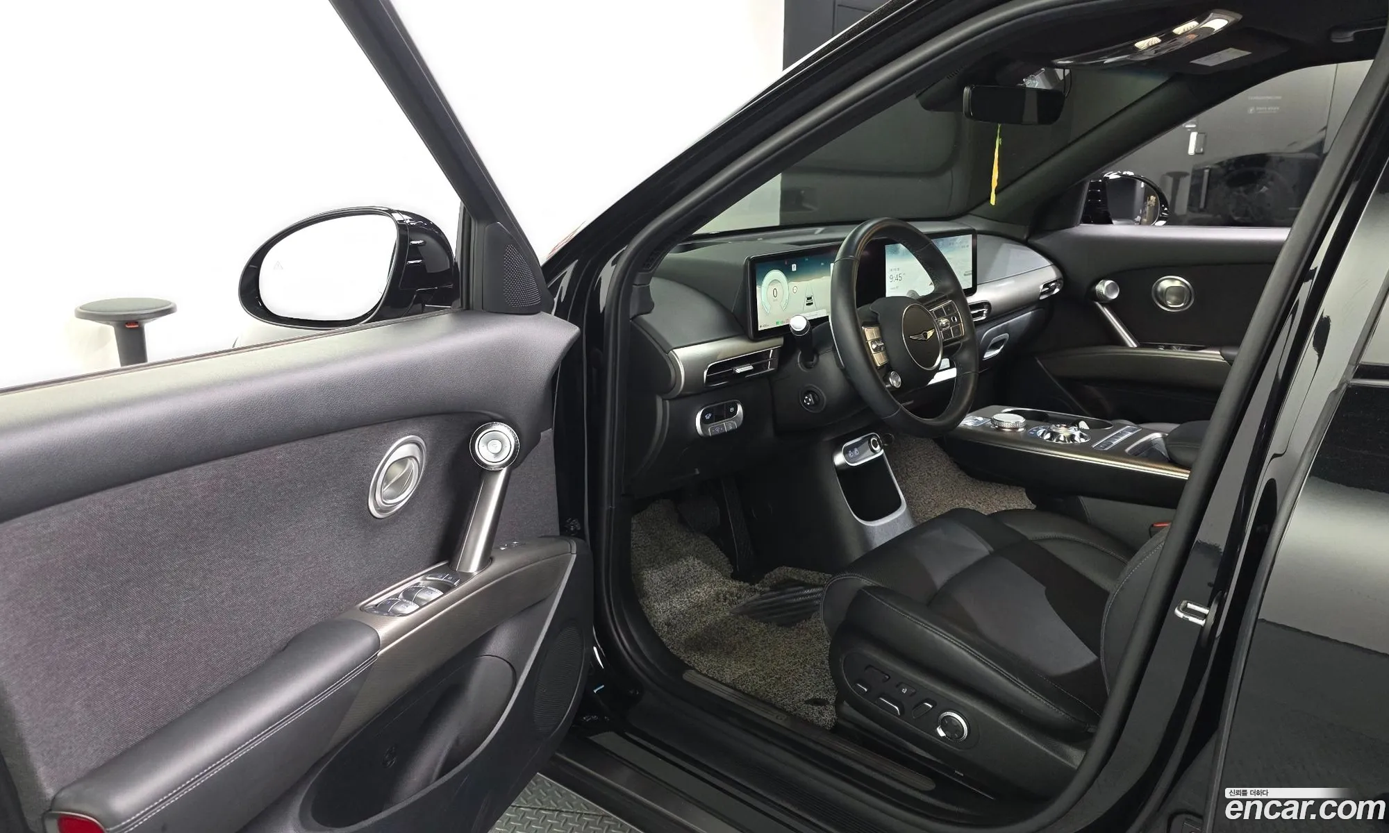Genesis GV60 2022 — 3