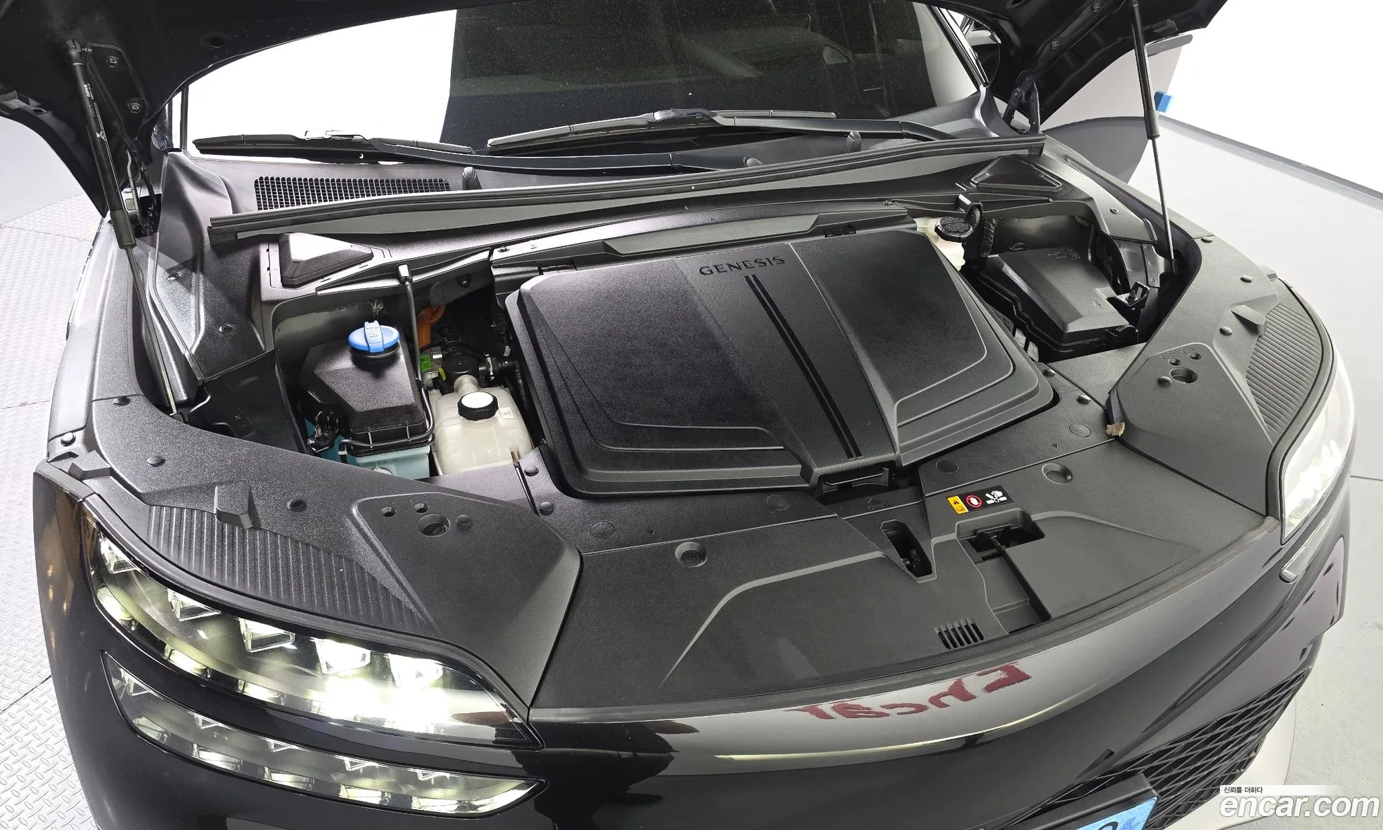 Genesis GV60 2022 — 31