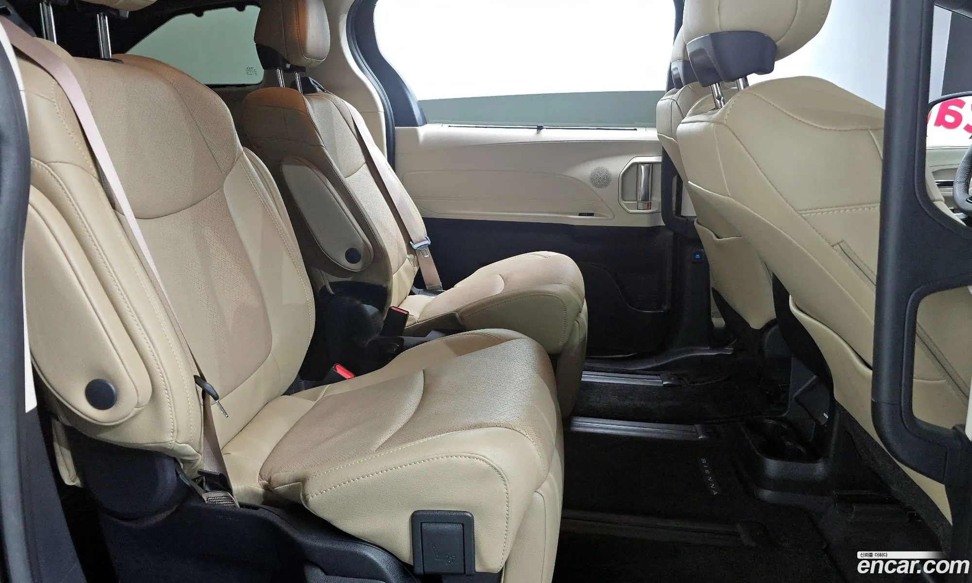 Toyota Sienna 2023 5TDGRKEC2PS150167 — 13