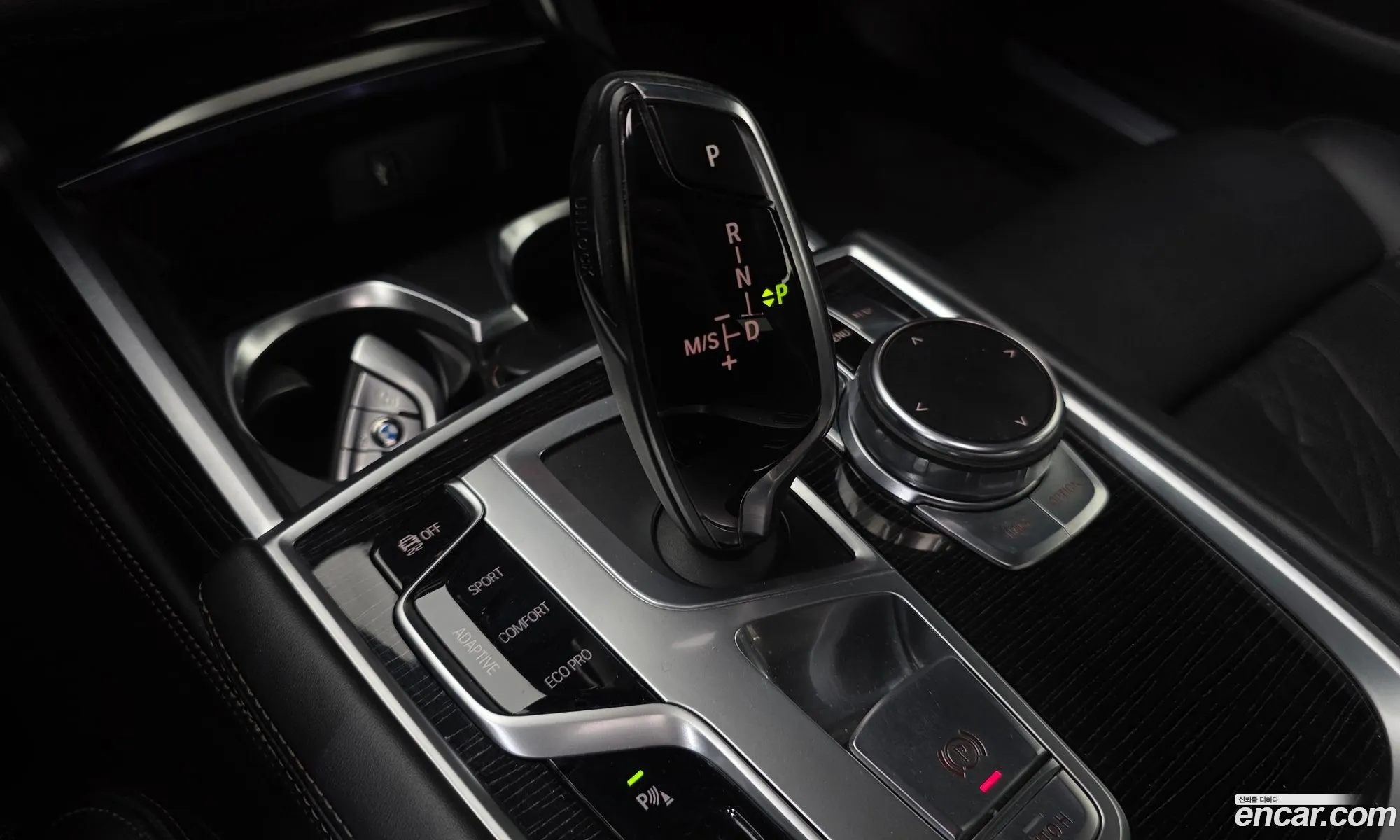 BMW 7 Series 2018 — 17