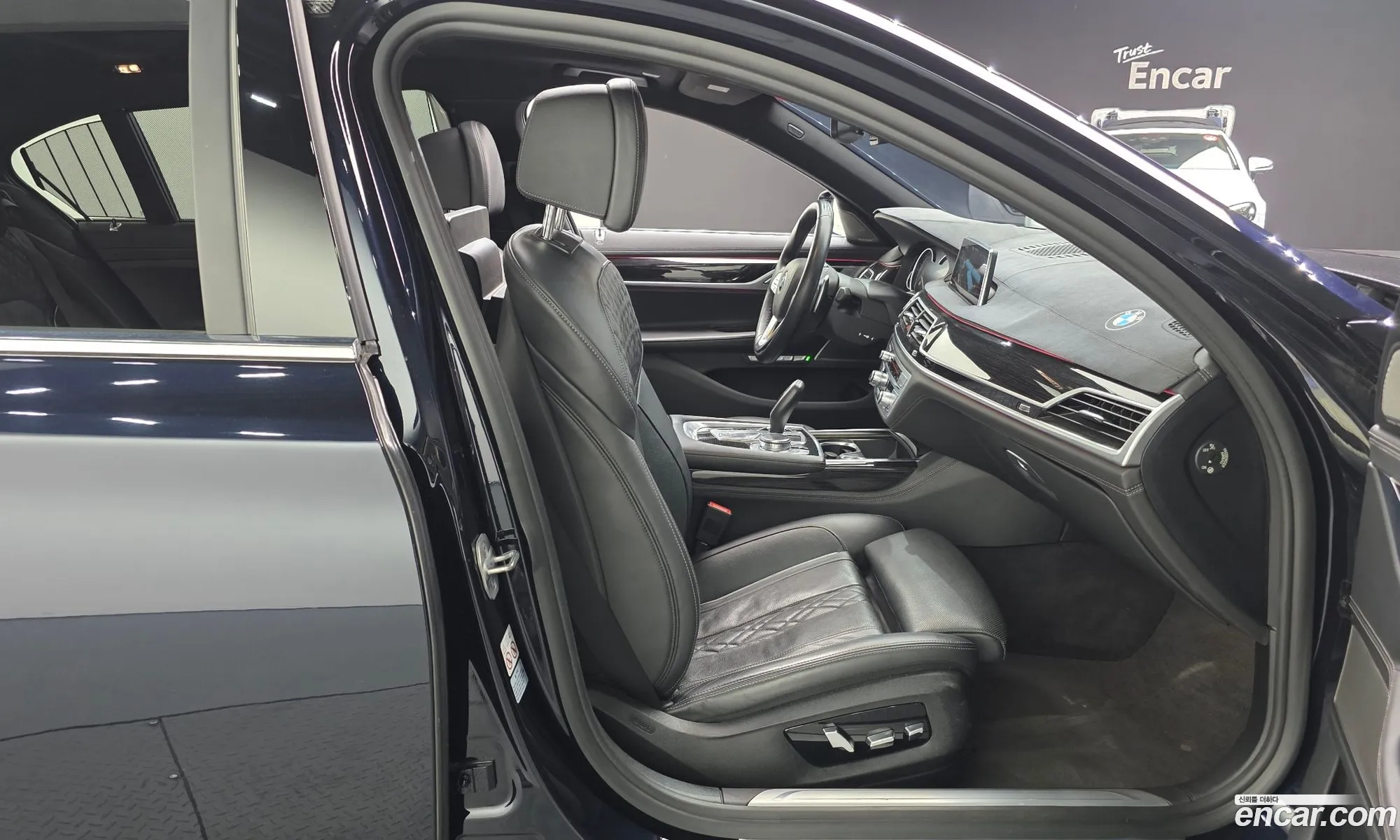 BMW 7 Series 2018 — 15