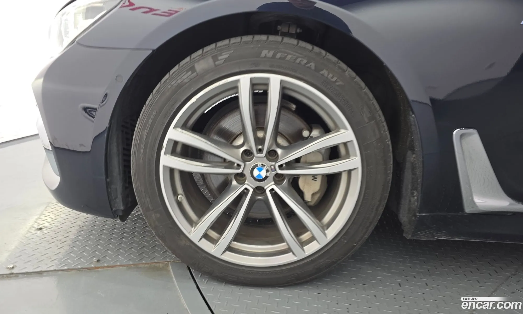 BMW 7 Series 2018 — 16