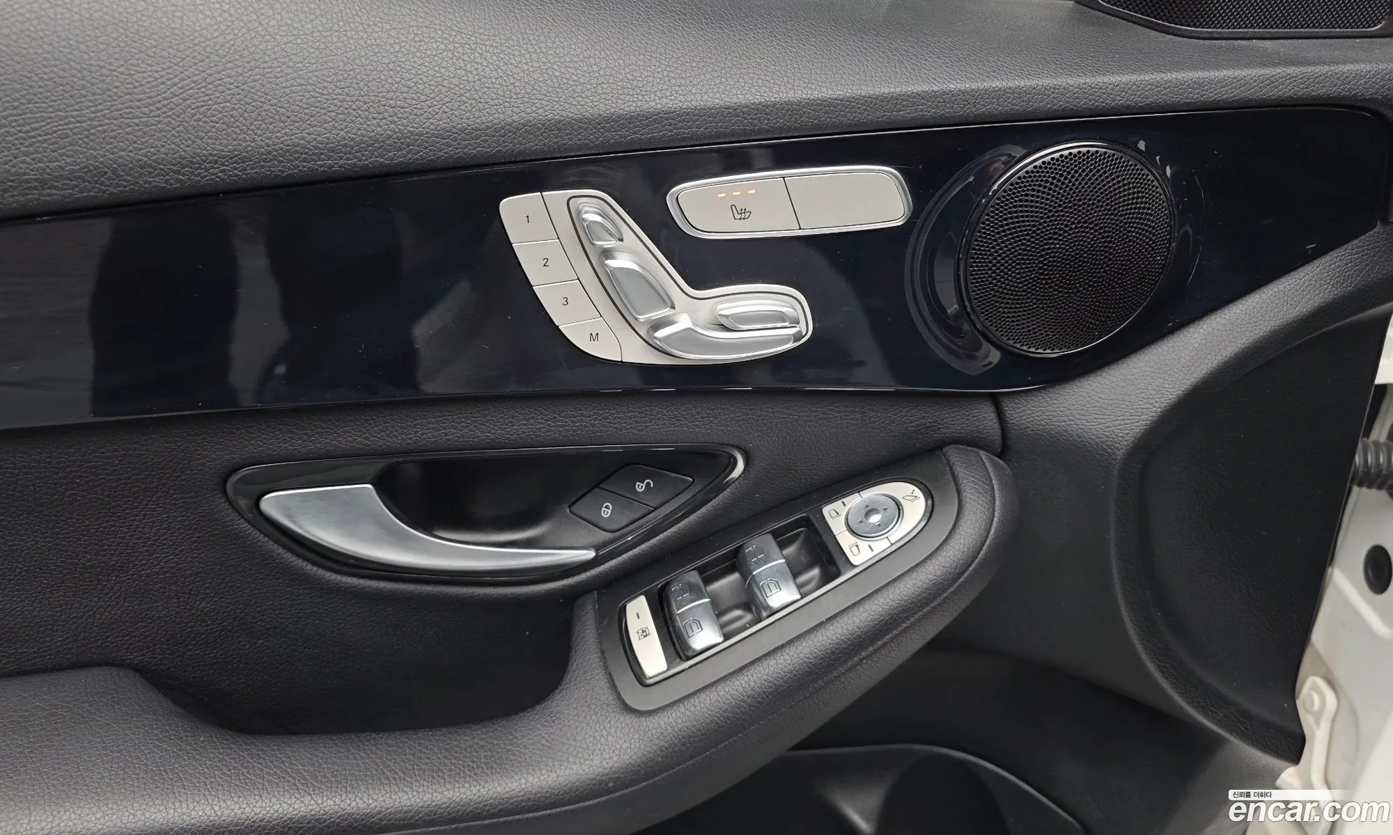 Mercedes-Benz C-Class W205 2019 — 28