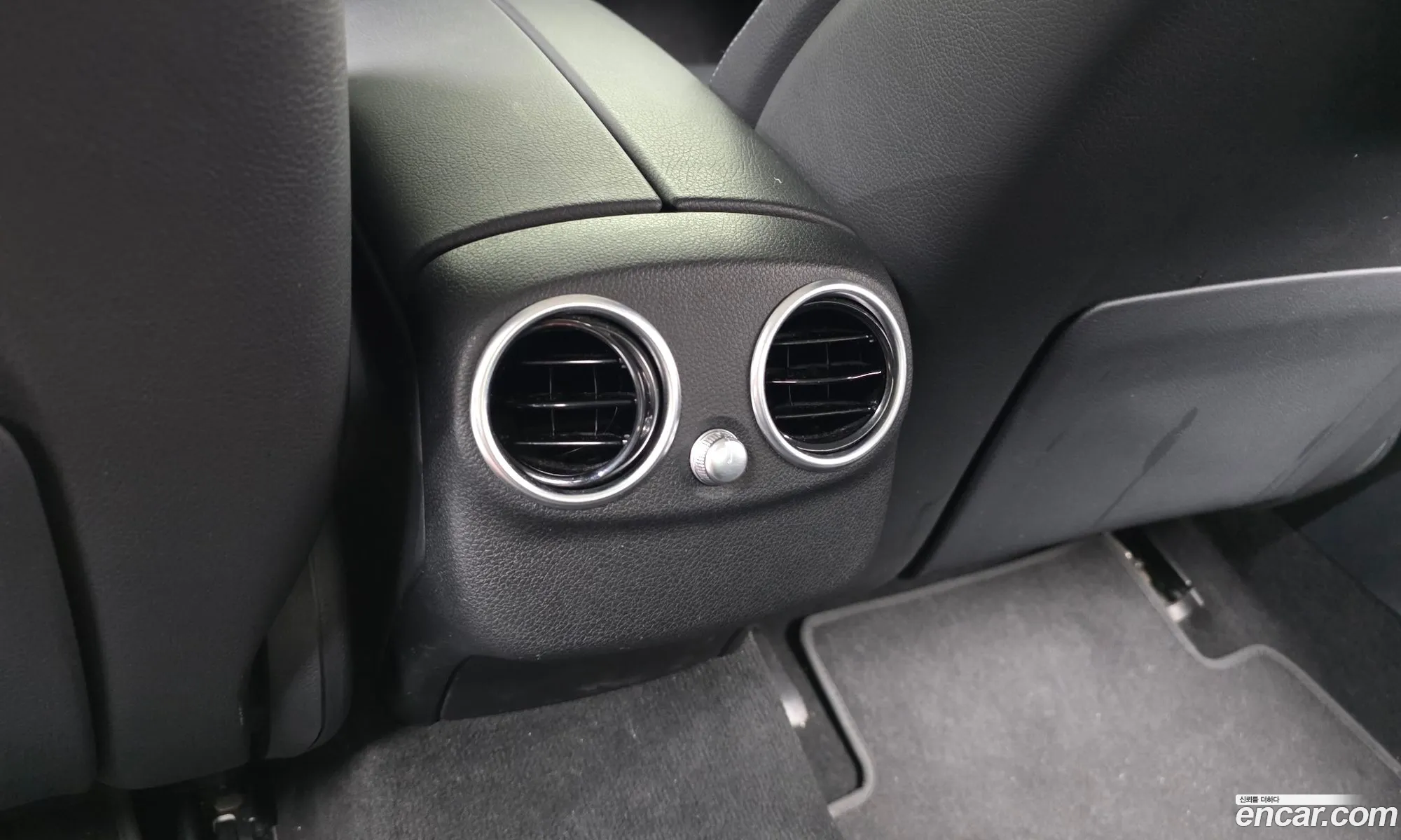 Mercedes-Benz C-Class W205 2019 — 22