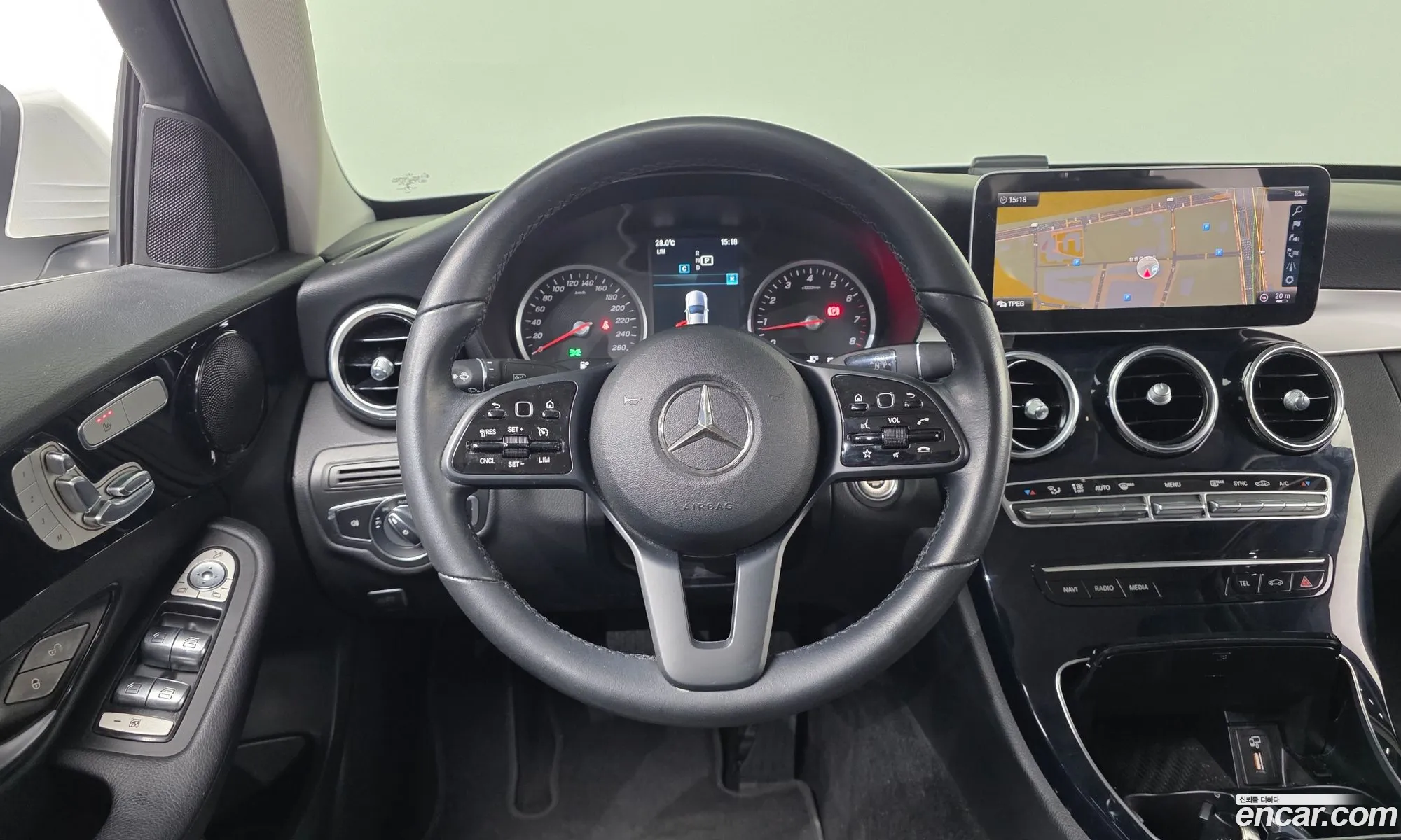 Mercedes-Benz C-Class W205 2019 — 18