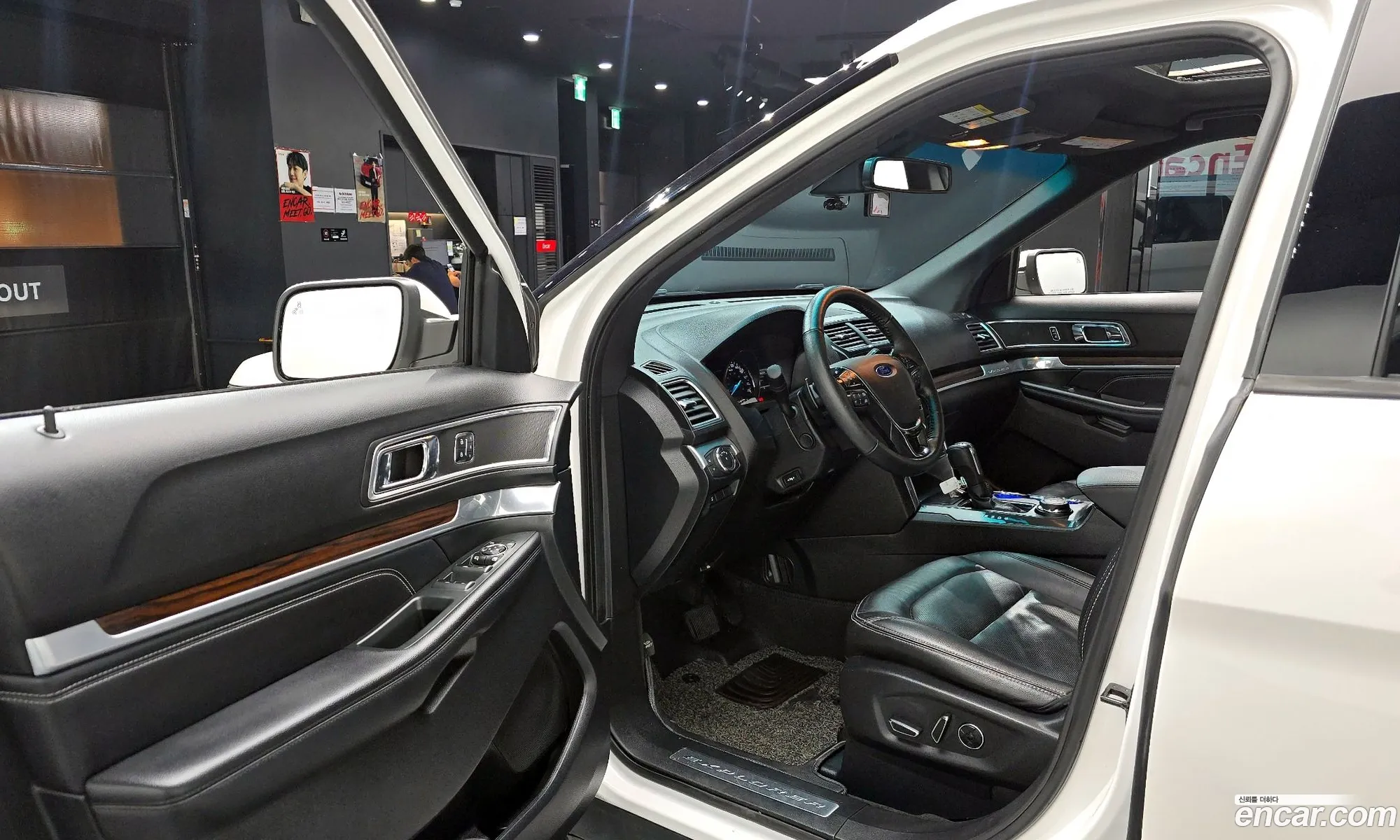 Ford Explorer 2016 1FM5K8FH5GGC78451 — 18