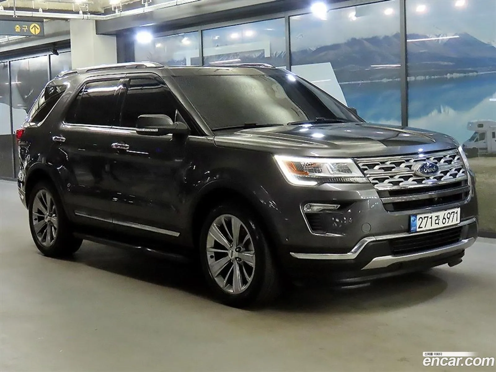 Ford Explorer 2018 — 18