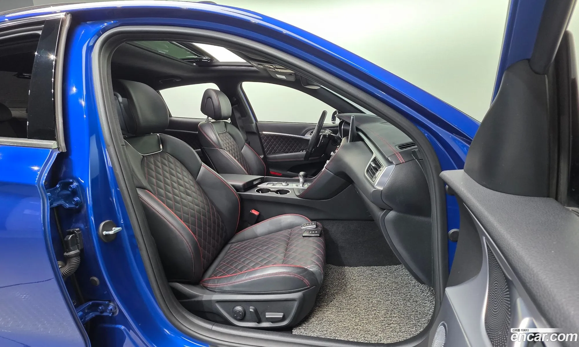 Genesis G70 2017 — 12