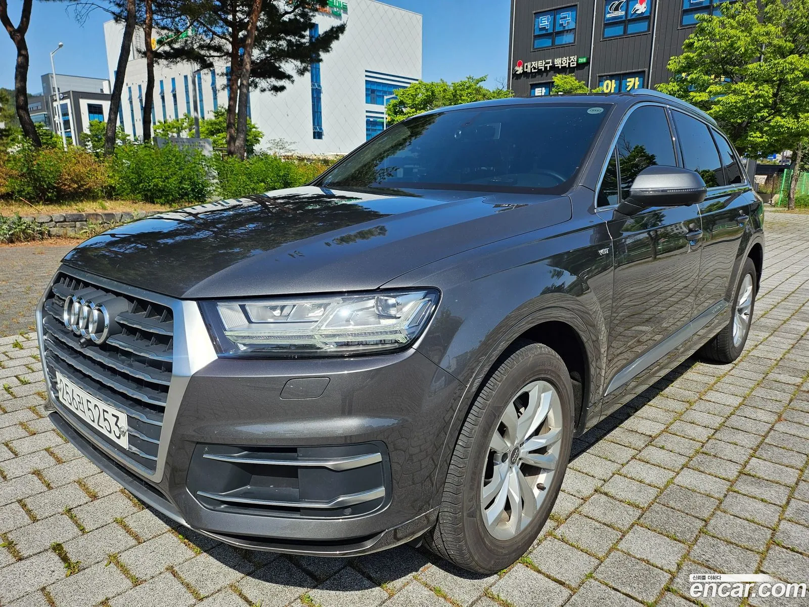 Audi Q7 2019 — 13