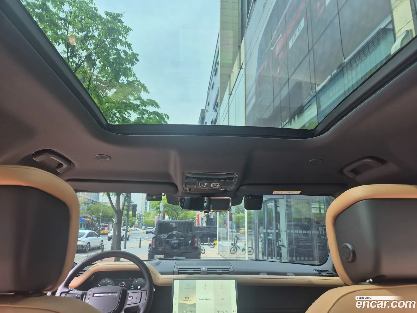 Land Rover Defender 2026 — 9