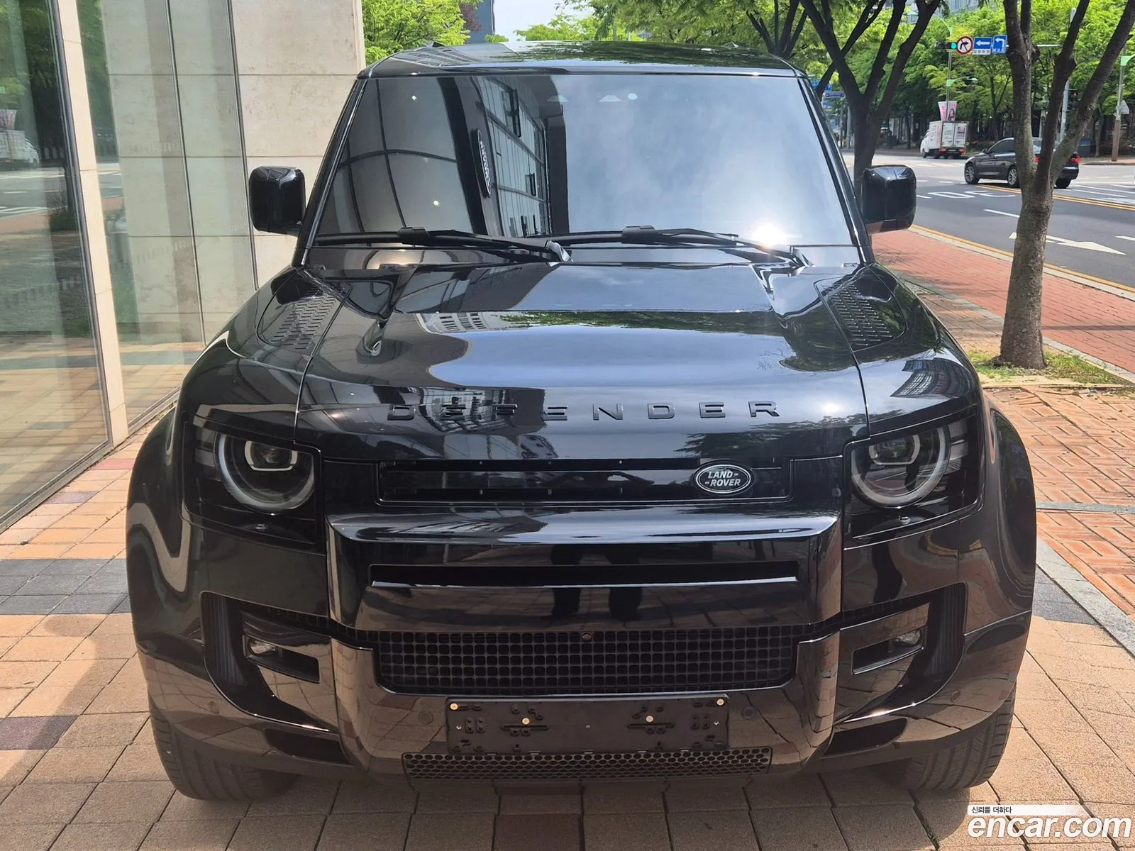 Land Rover Defender 2026 — 10