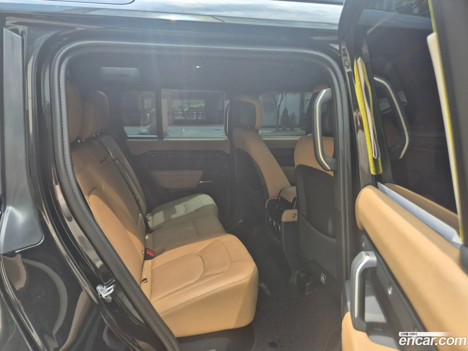 Land Rover Defender 2026 — 20