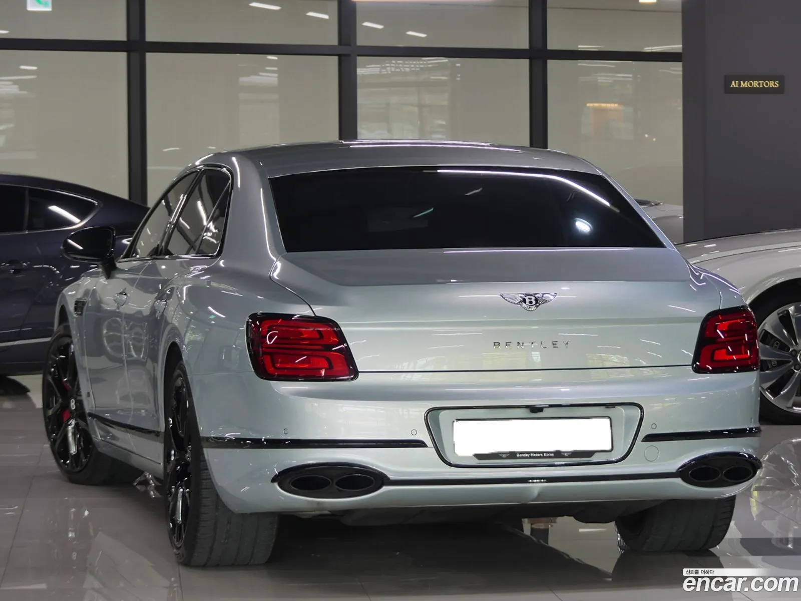 Bentley Flying Spur 2023 — 8