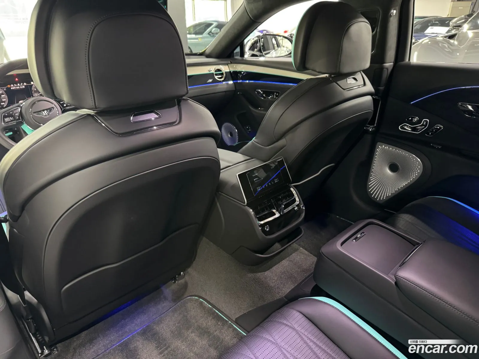 Bentley Flying Spur 2023 — 20