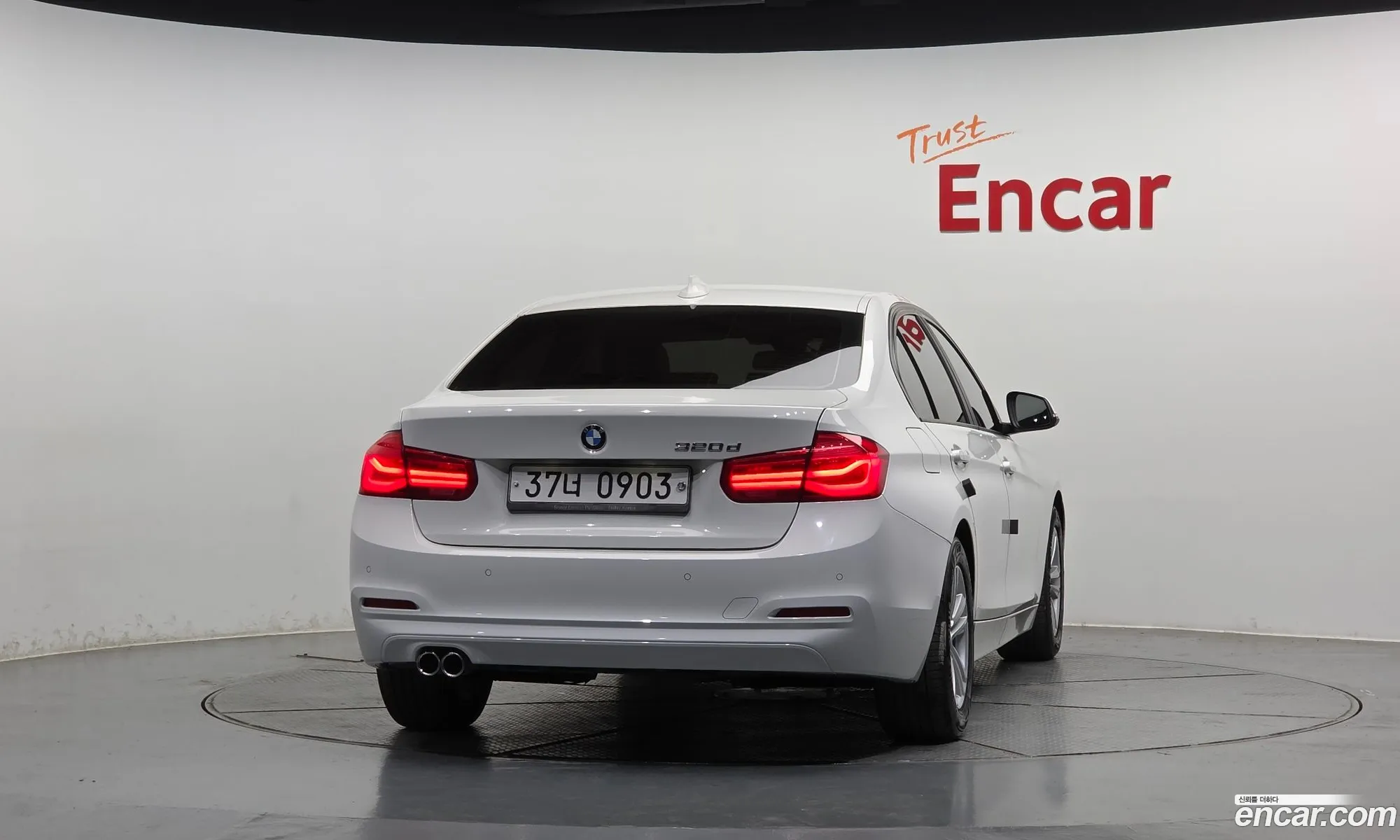 BMW 3 Series 2015 WBA8D1106GK655156 — 2
