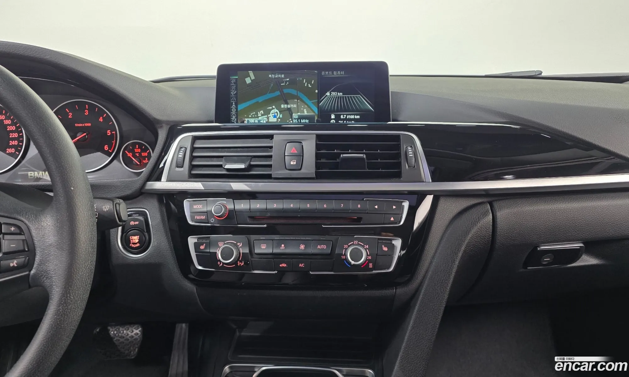 BMW 3 Series 2015 WBA8D1106GK655156 — 17