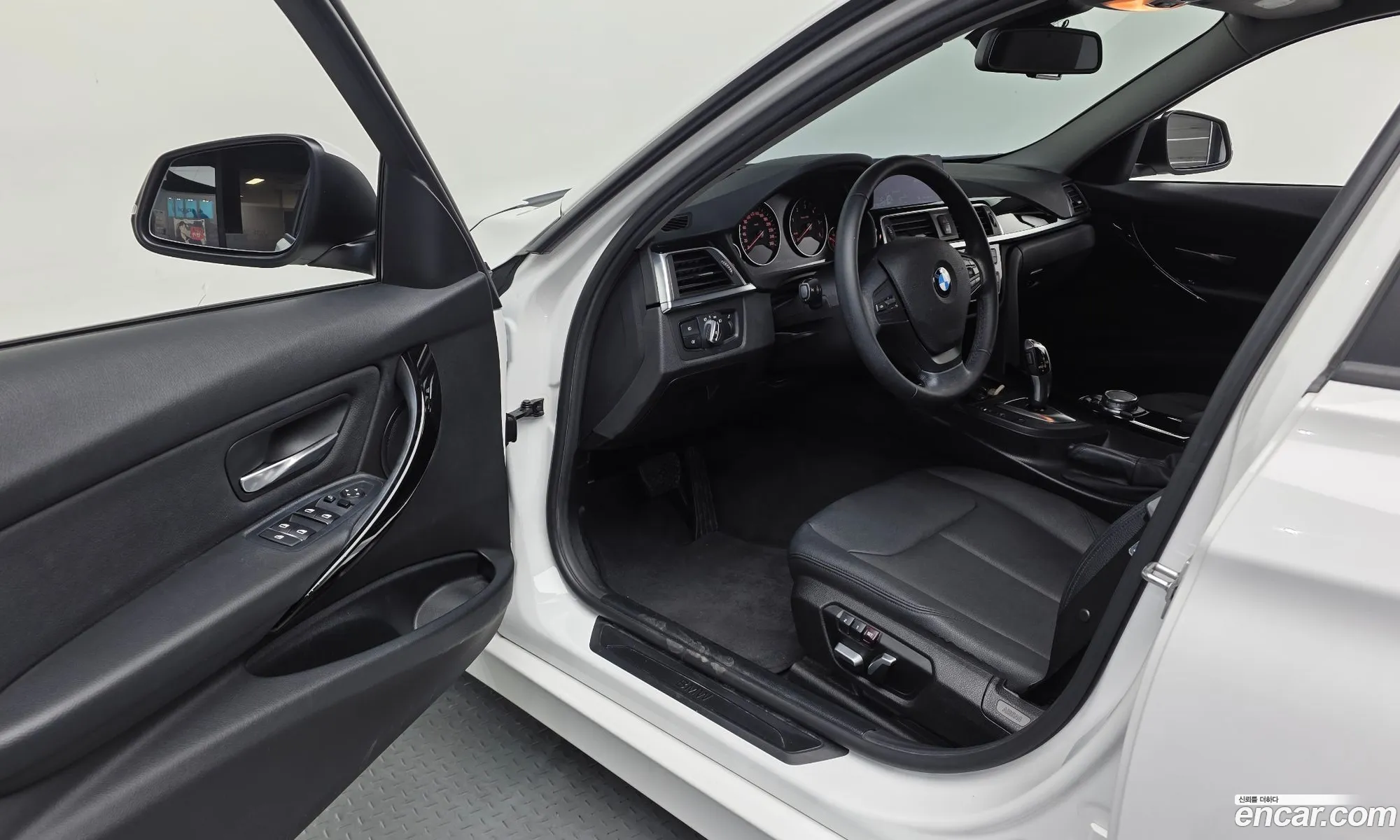 BMW 3 Series 2015 WBA8D1106GK655156 — 5