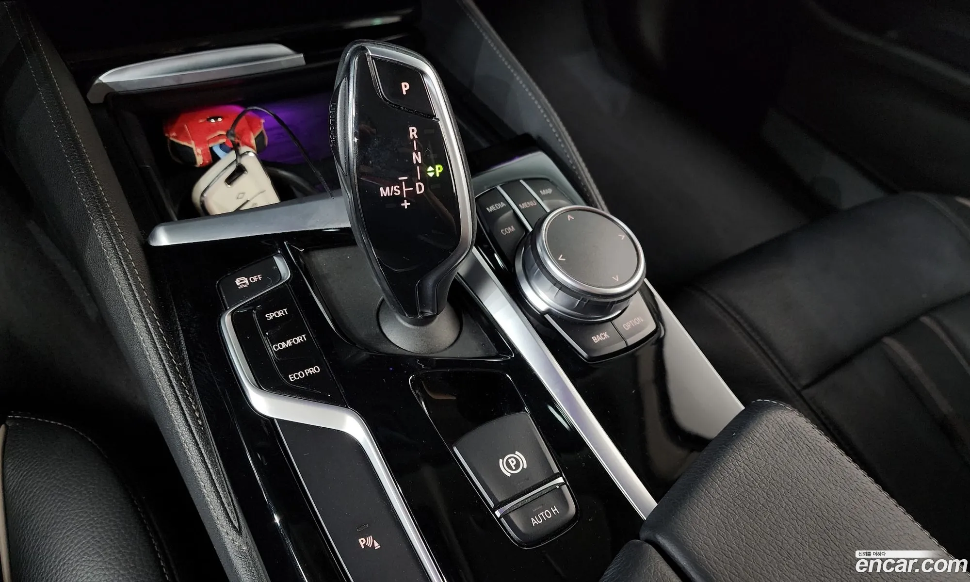 BMW 5 Series 2019 WBAJK7106KBP75087 — 4