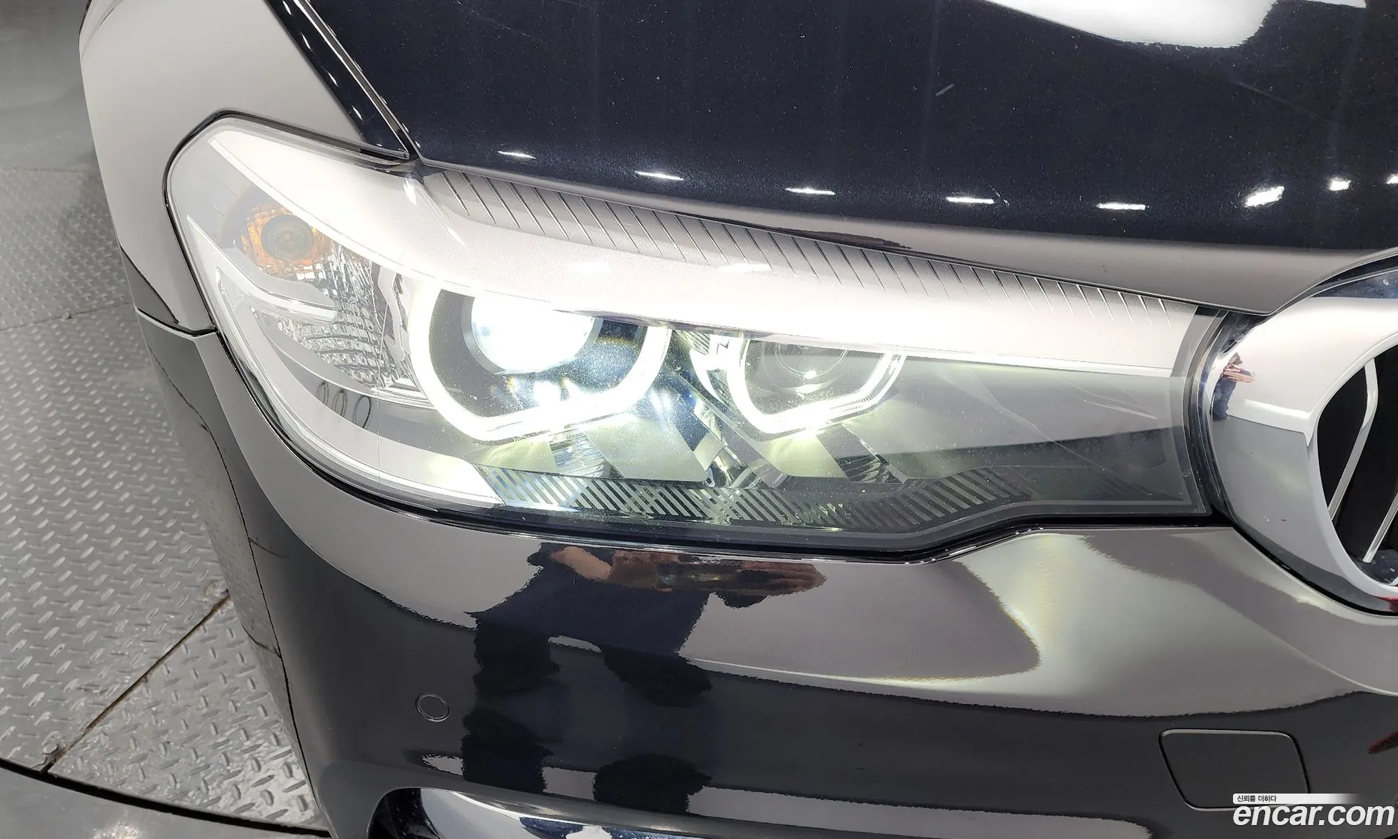 BMW 5 Series 2019 WBAJK7106KBP75087 — 25