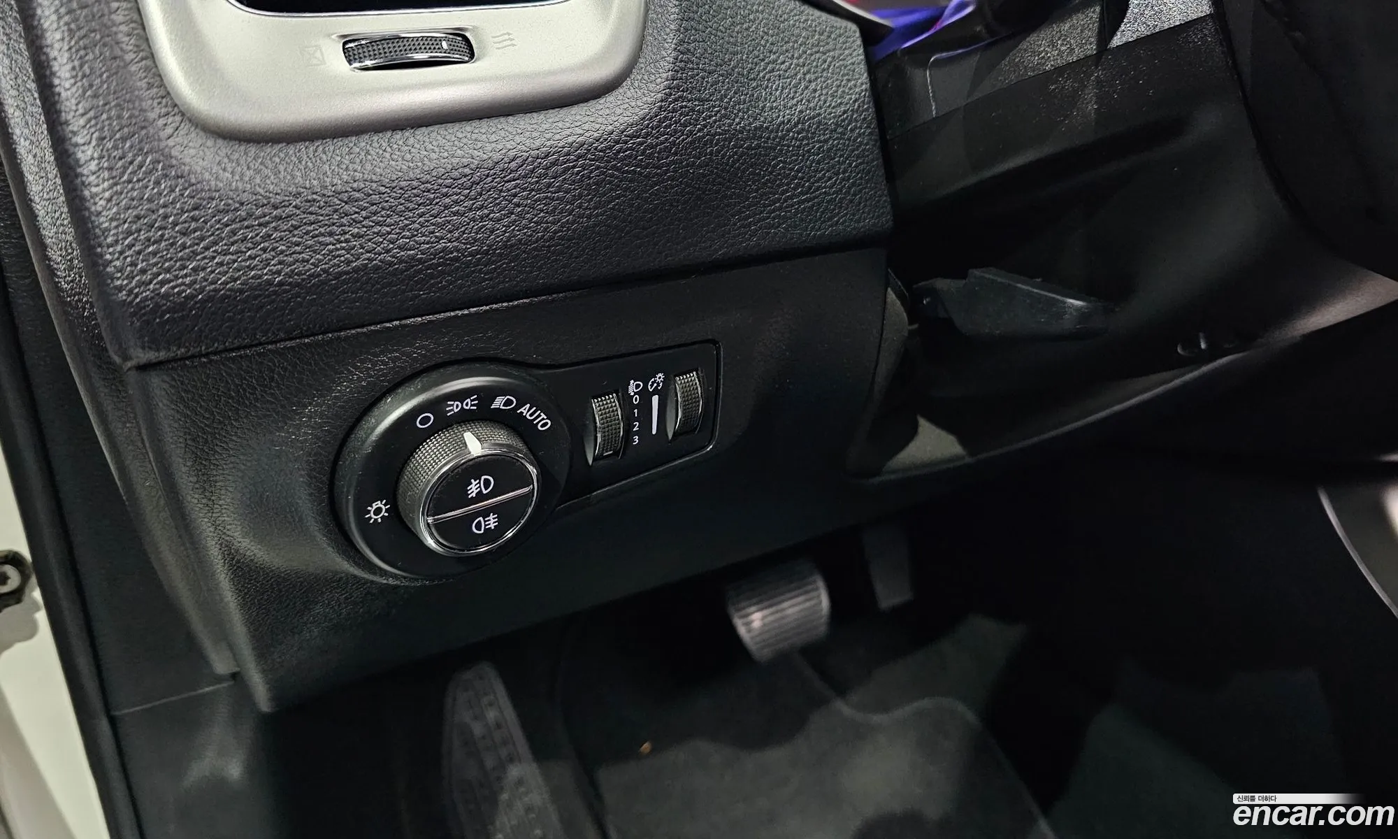 Jeep Compass 2018 3C4NJDBBXJT396578 — 21