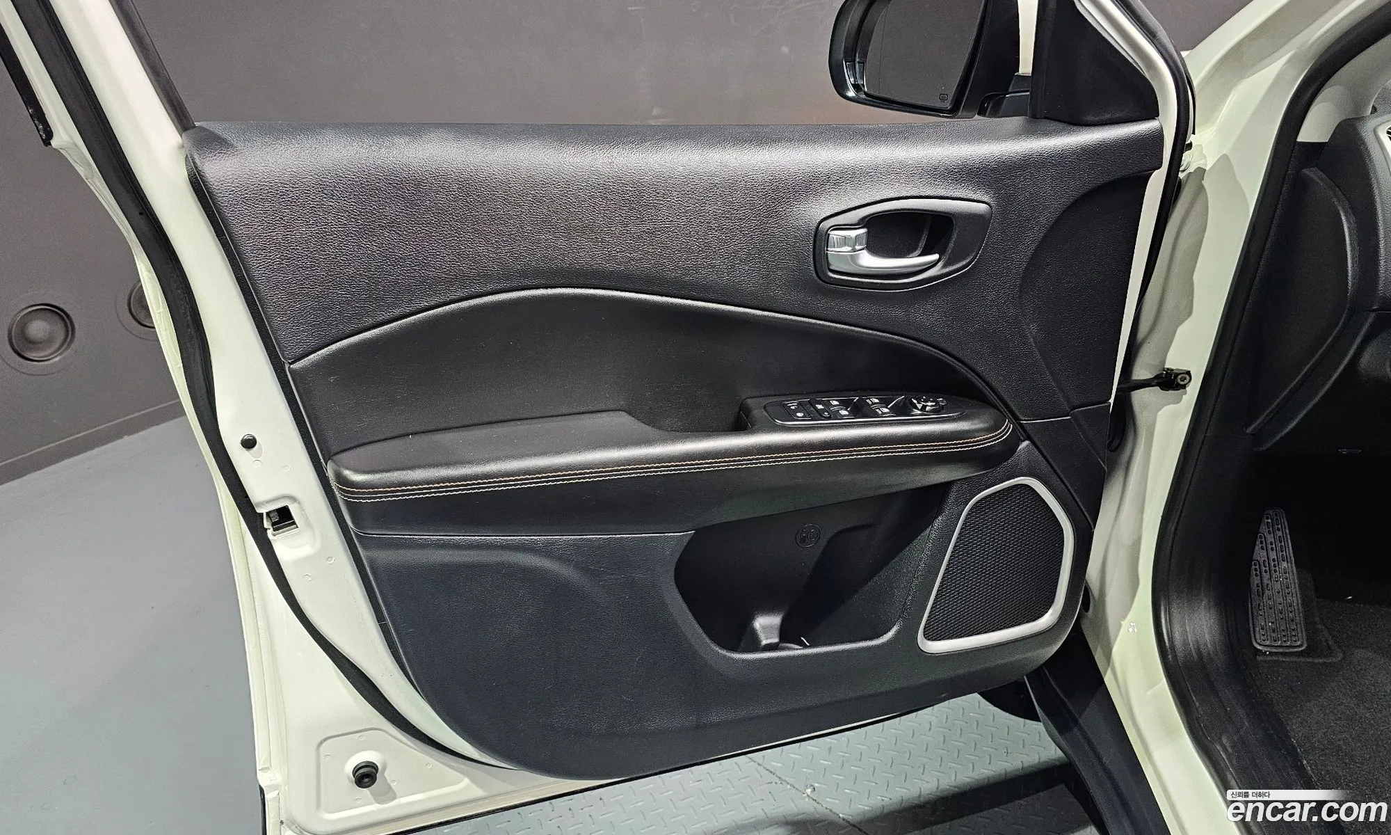 Jeep Compass 2018 3C4NJDBBXJT396578 — 20