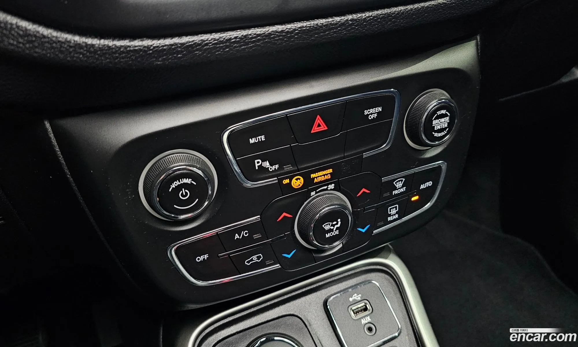 Jeep Compass 2018 3C4NJDBBXJT396578 — 3