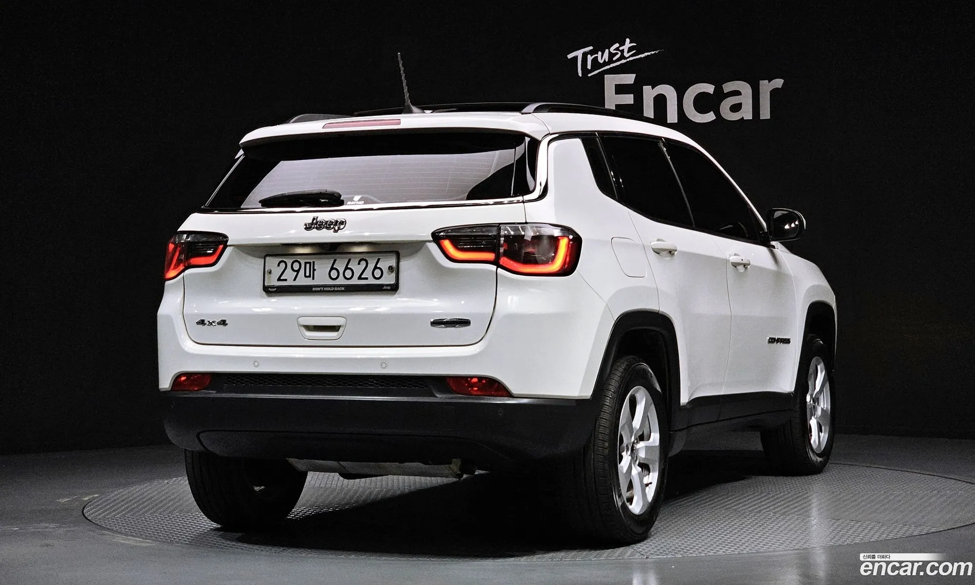 Jeep Compass 2018 3C4NJDBBXJT396578 — 30