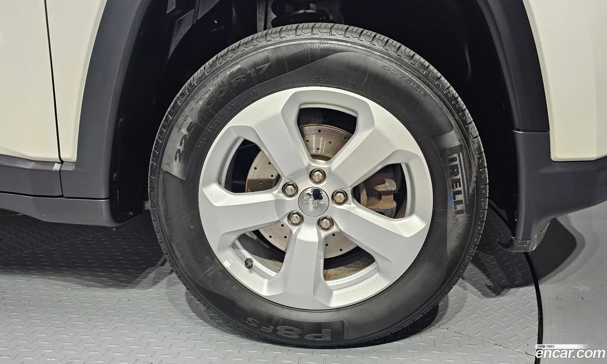 Jeep Compass 2018 3C4NJDBBXJT396578 — 4