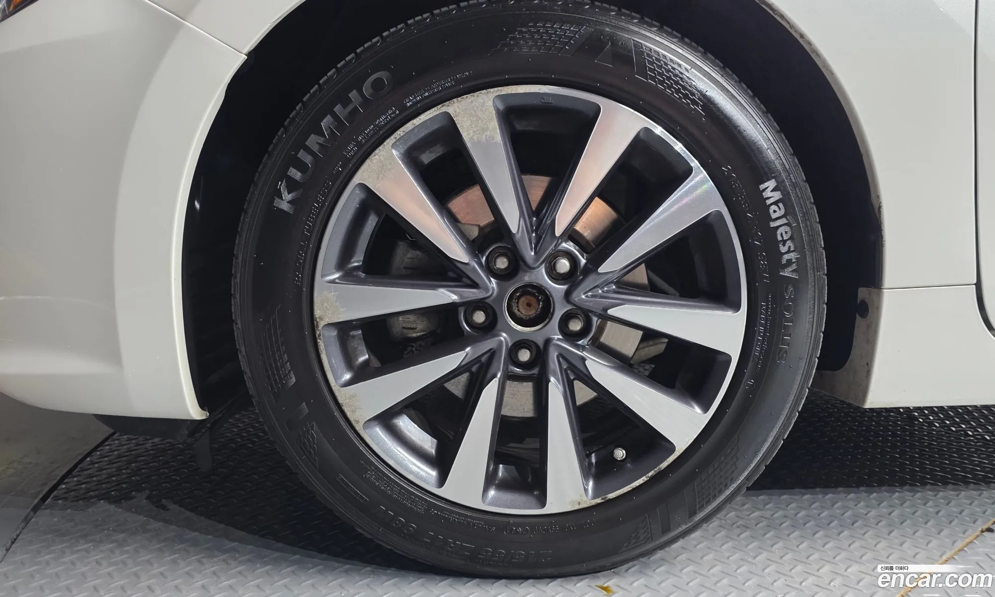 Nissan Altima 2017 1N4AL3AP2HC281310 — 2