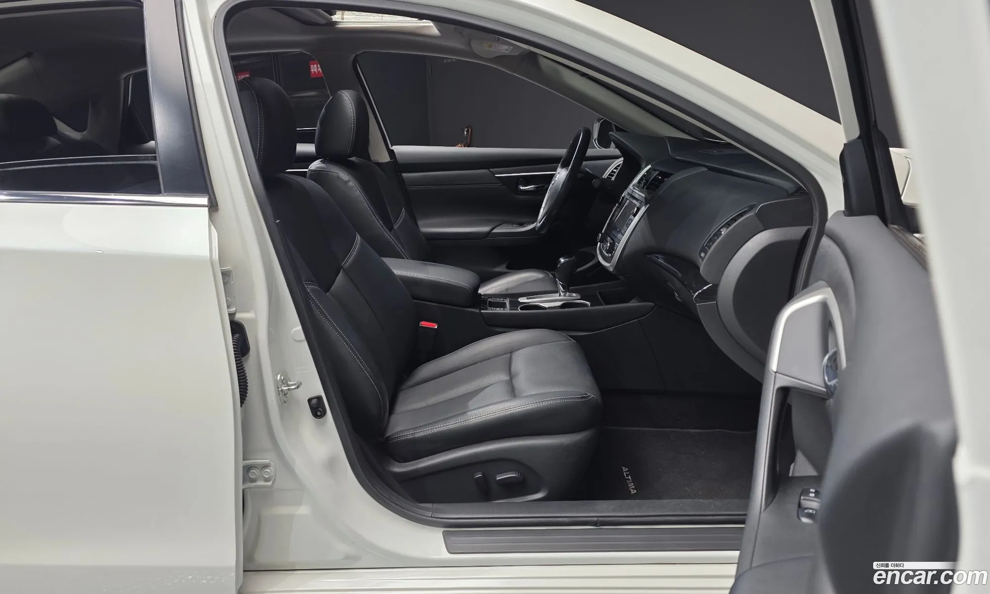 Nissan Altima 2017 1N4AL3AP2HC281310 — 12