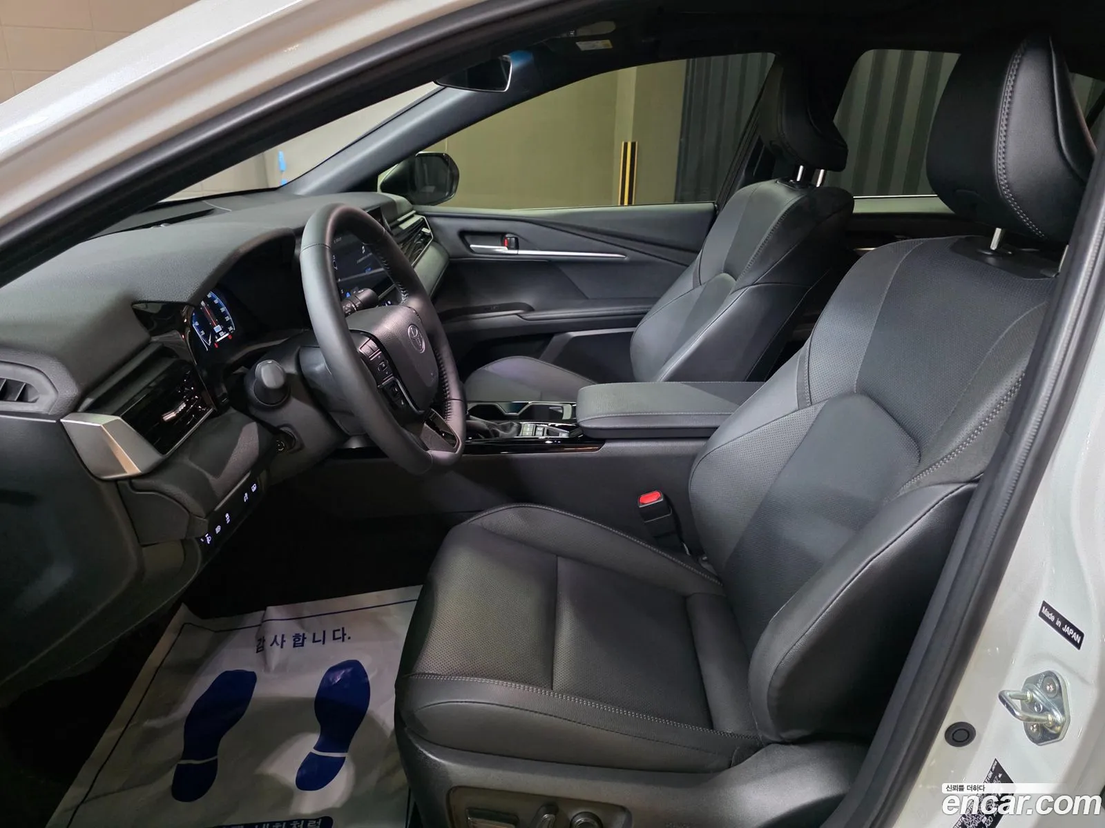 Toyota Camry 2025 — 11