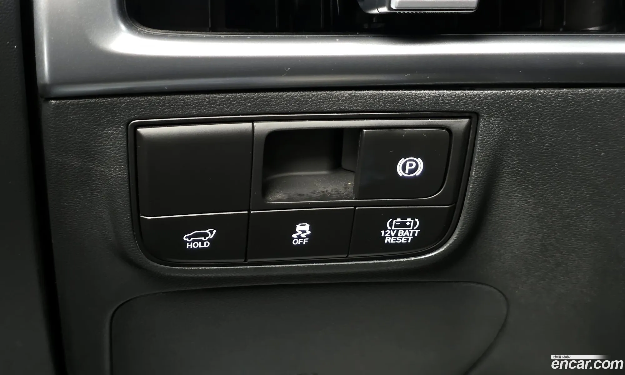 Hyundai Tucson Hybrid 2025 — 16