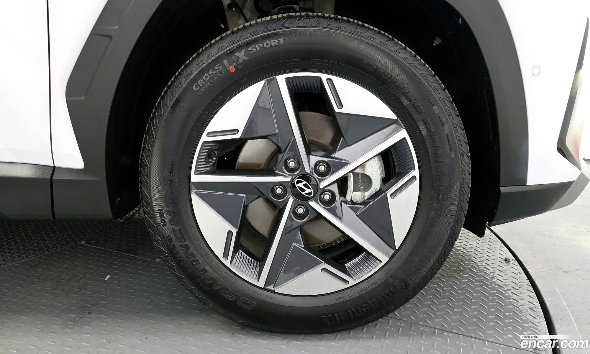 Hyundai Tucson Hybrid 2025 — 14