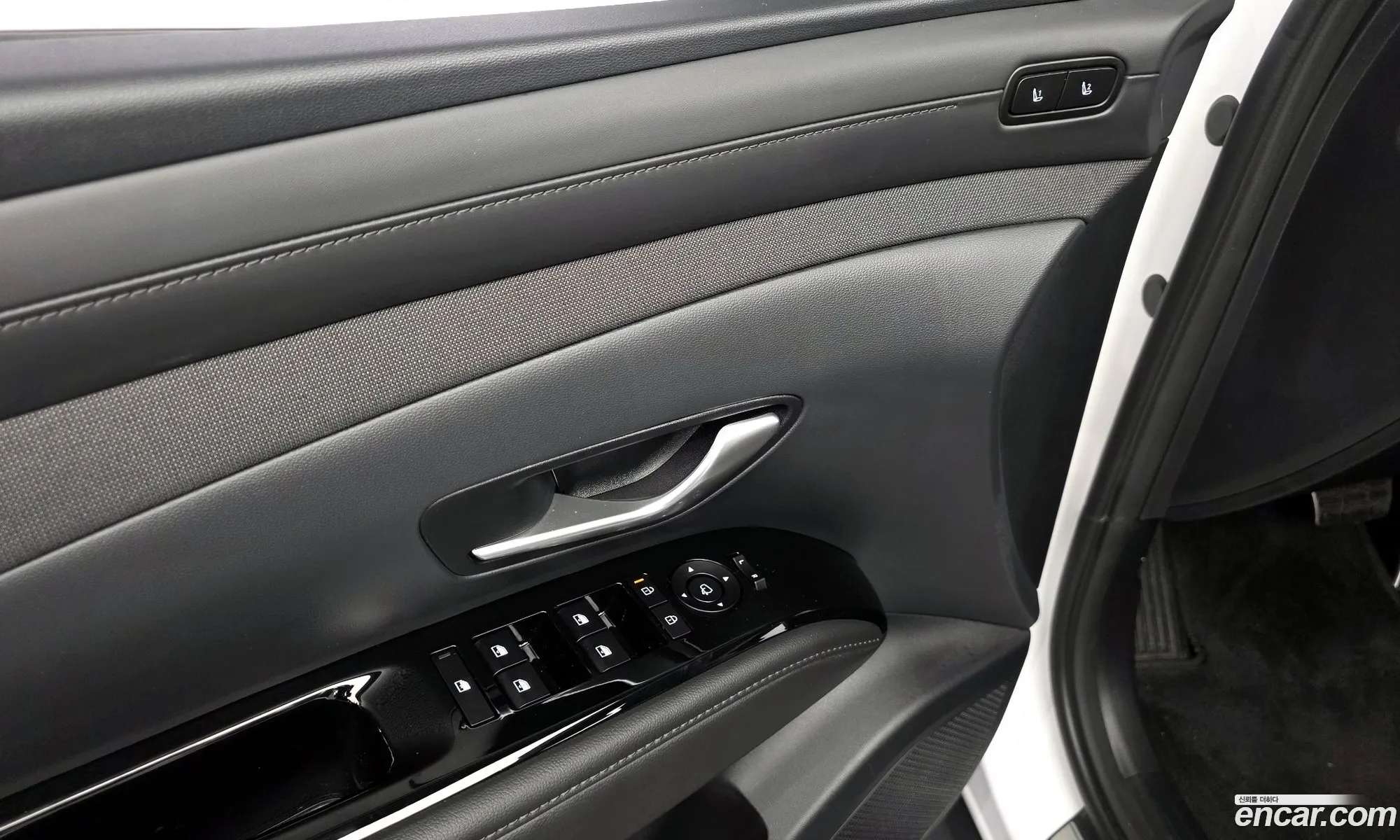 Hyundai Tucson Hybrid 2025 — 18
